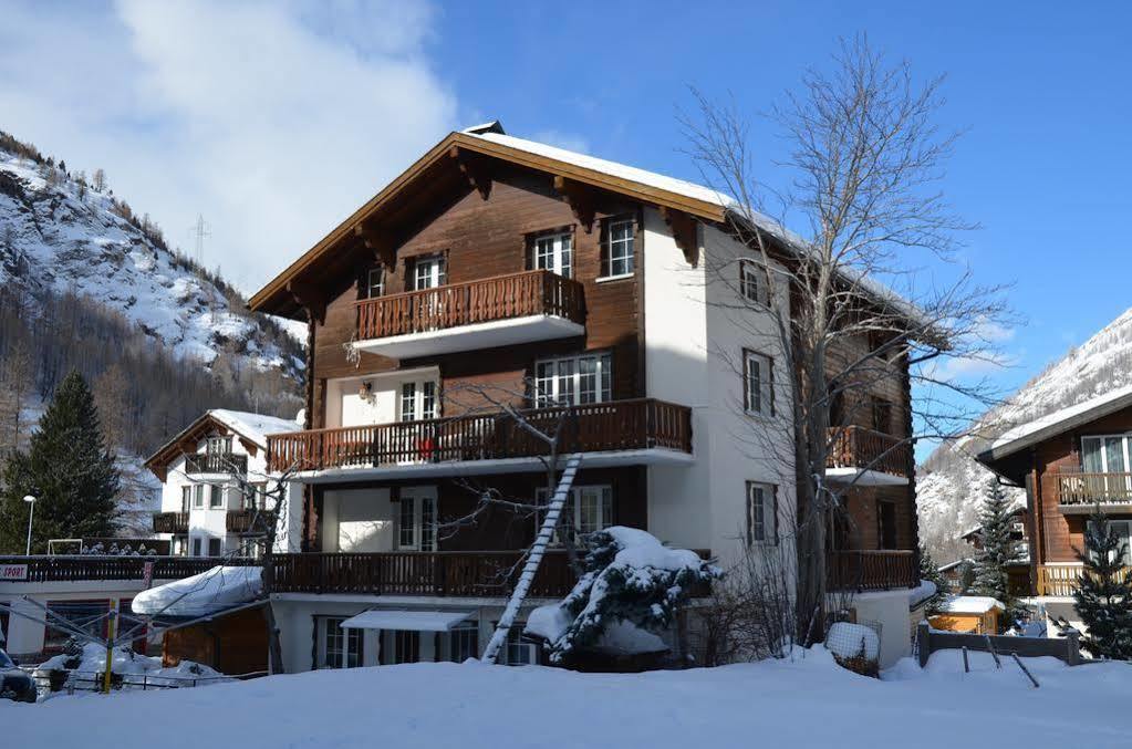 Haus Alpenperle Apartamento Saas-Almagell Exterior foto