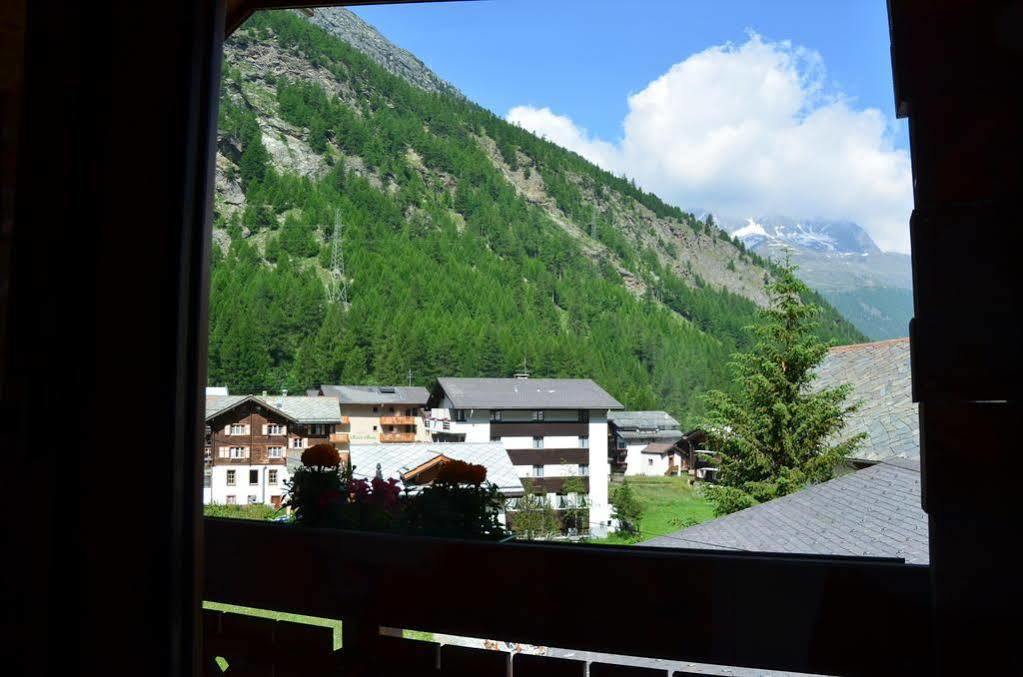 Haus Alpenperle Apartamento Saas-Almagell Exterior foto