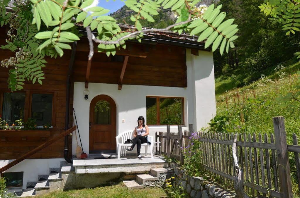 Haus Alpenperle Apartamento Saas-Almagell Exterior foto